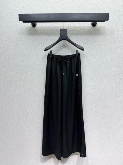 Ladies pants & shorts