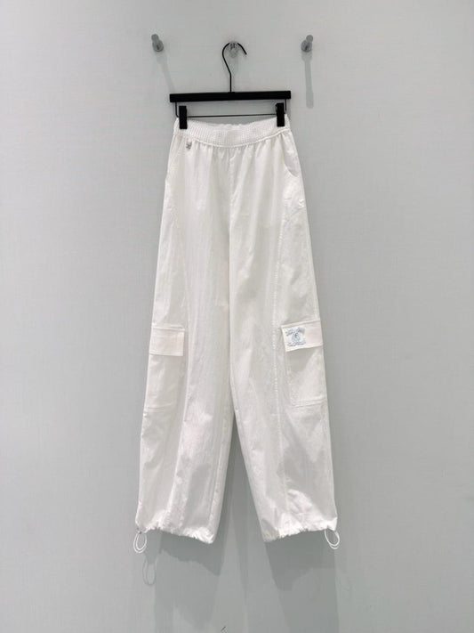 Ladies pants & shorts