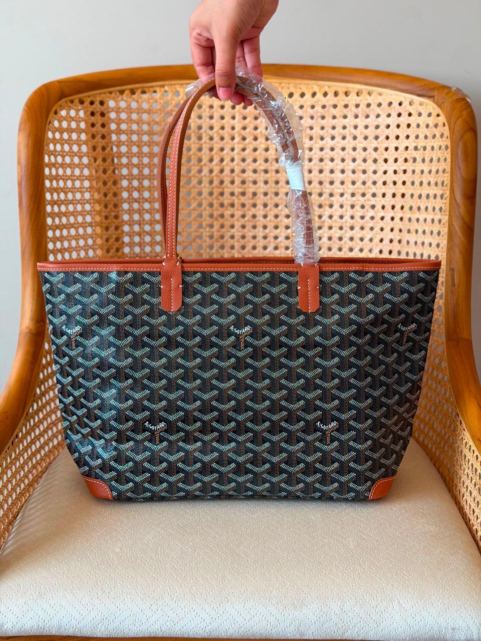 Ladies G*yard bags
