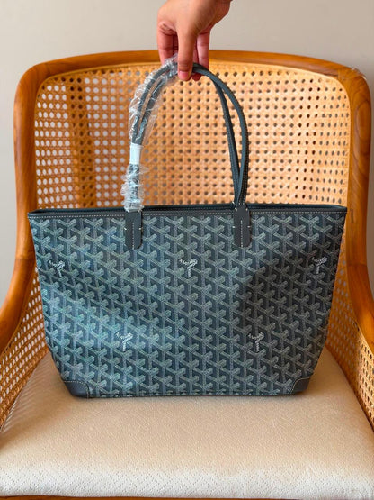 Ladies G*yard bags