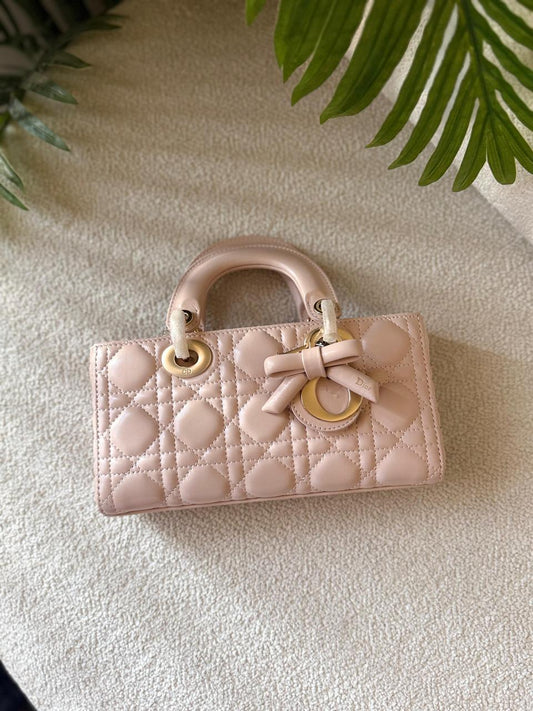 Ladies Di*r bags
