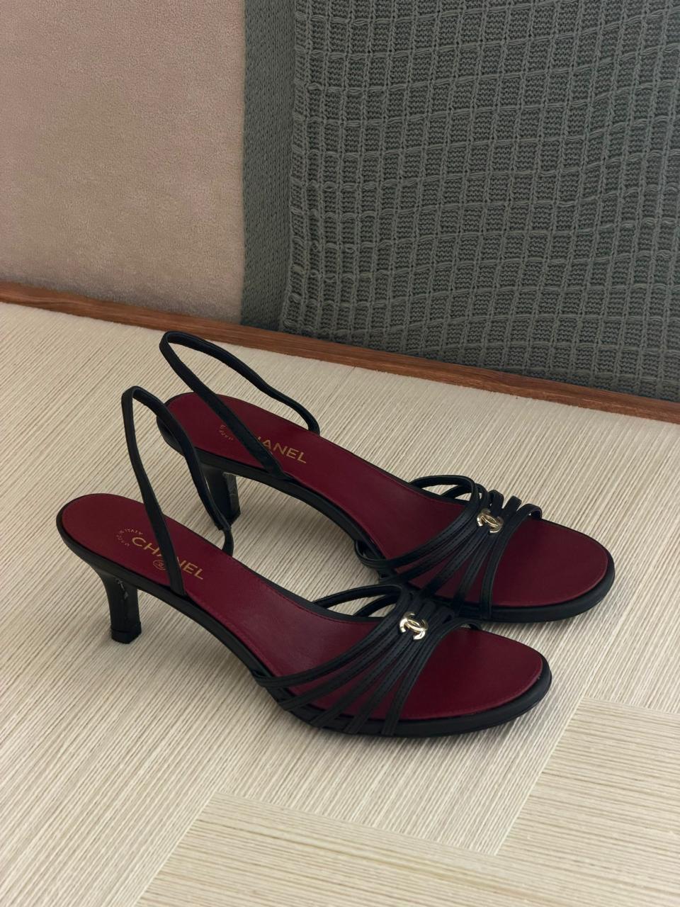 Ladies heels