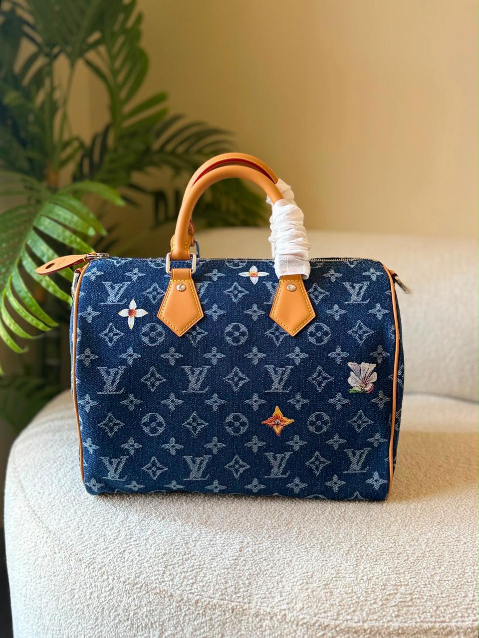Ladies L*vi   Bags