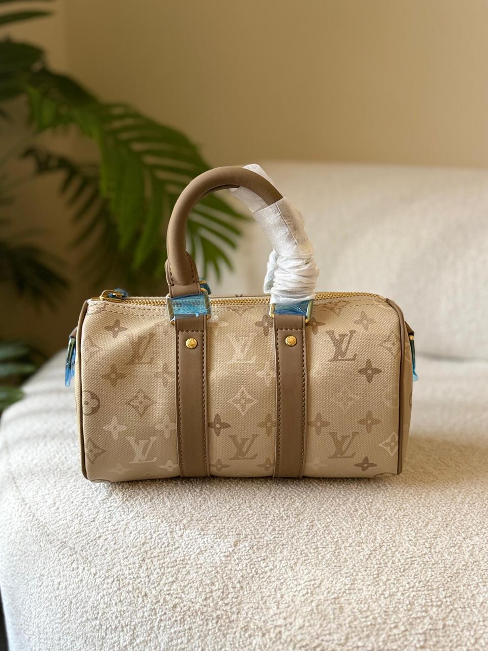 Ladies L*vi   Bags