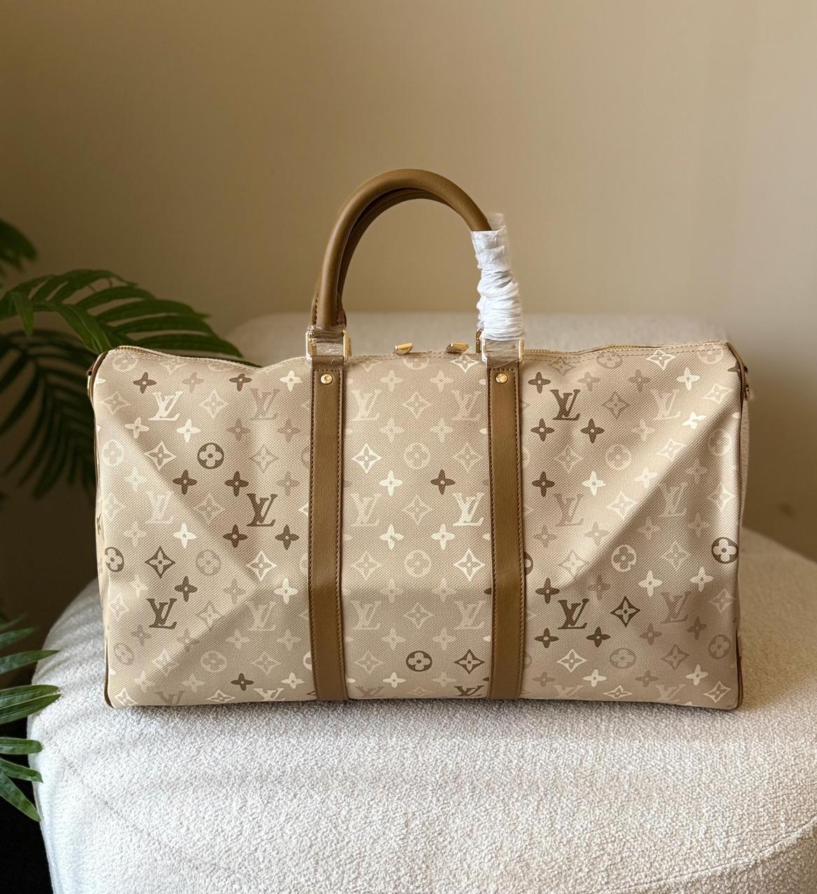 Ladies L*vi   Bags