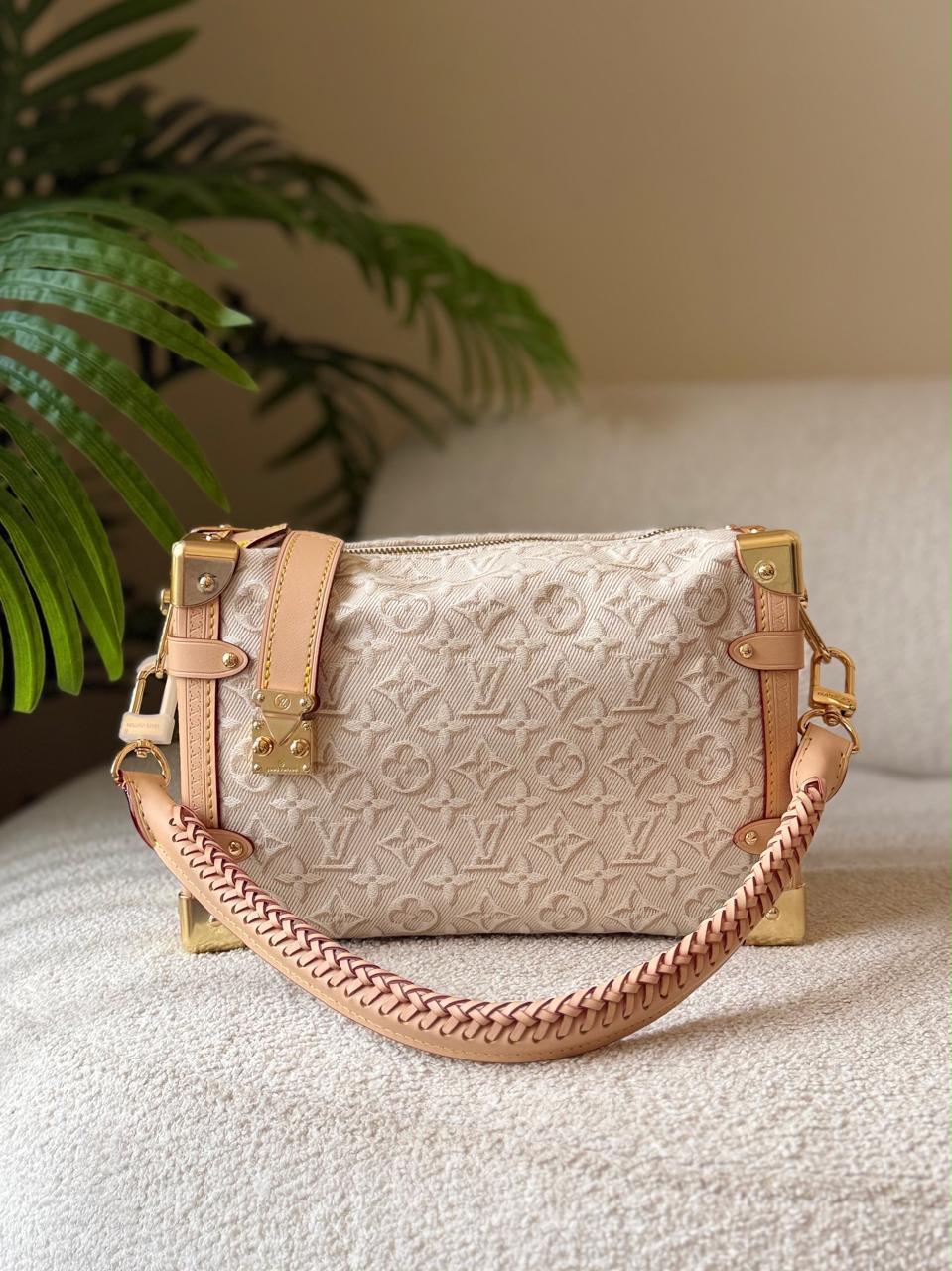 Ladies L*vi   Bags