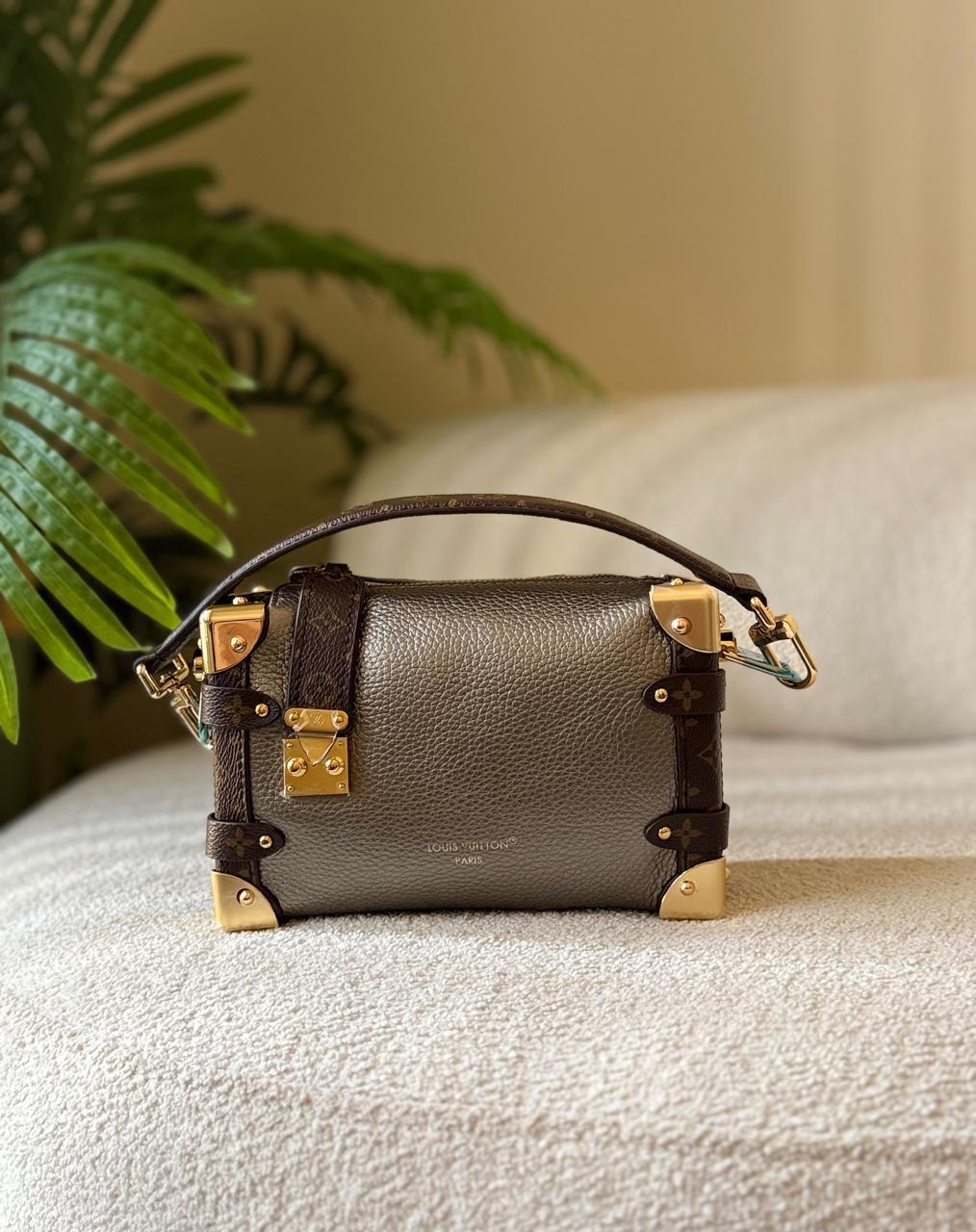 Ladies L*vi   Bags