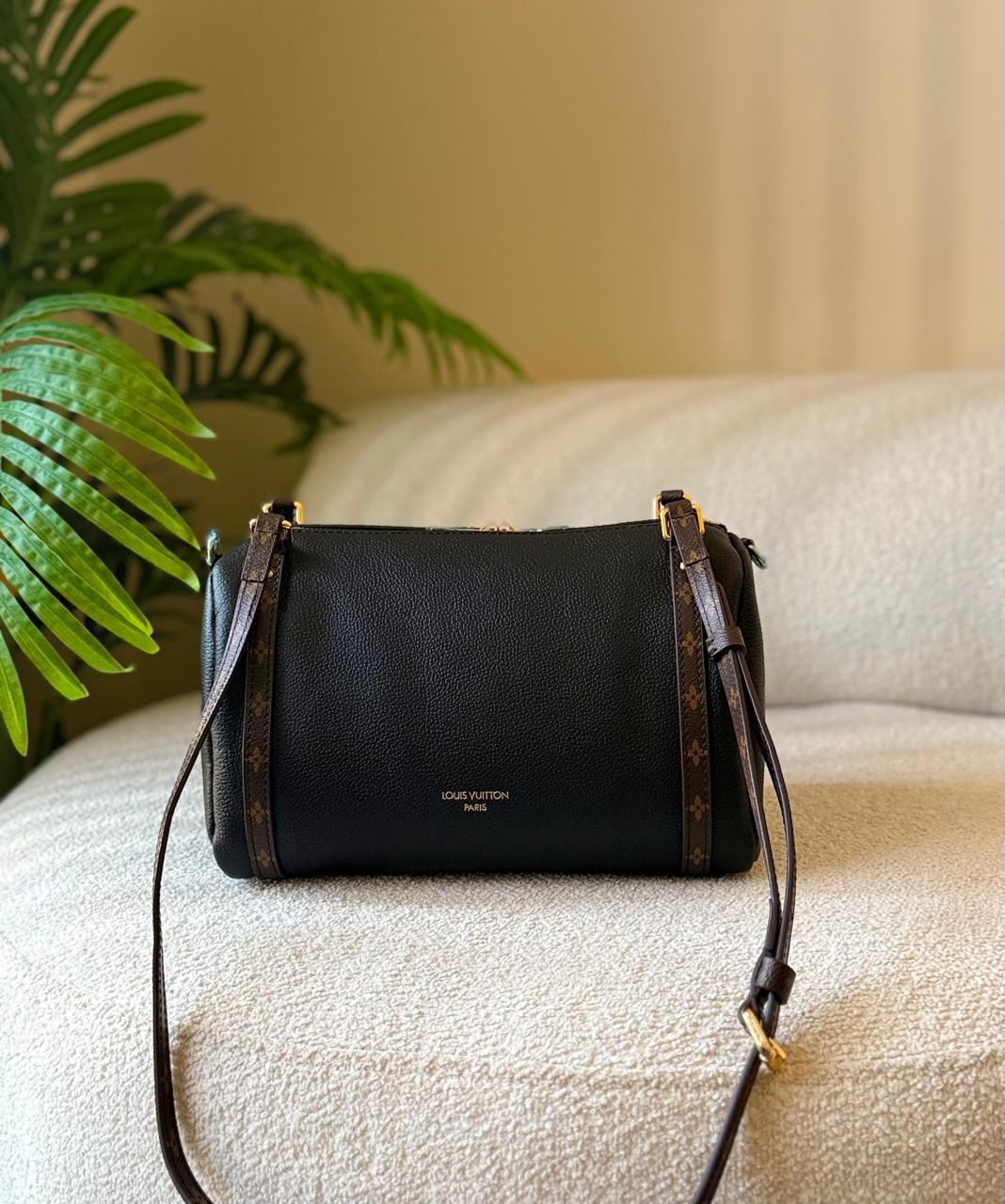 Ladies L*vi   Bags