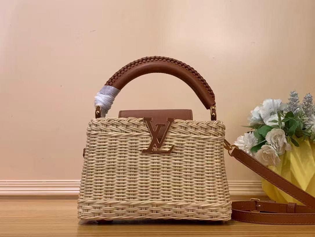 Ladies L*vi   Bags