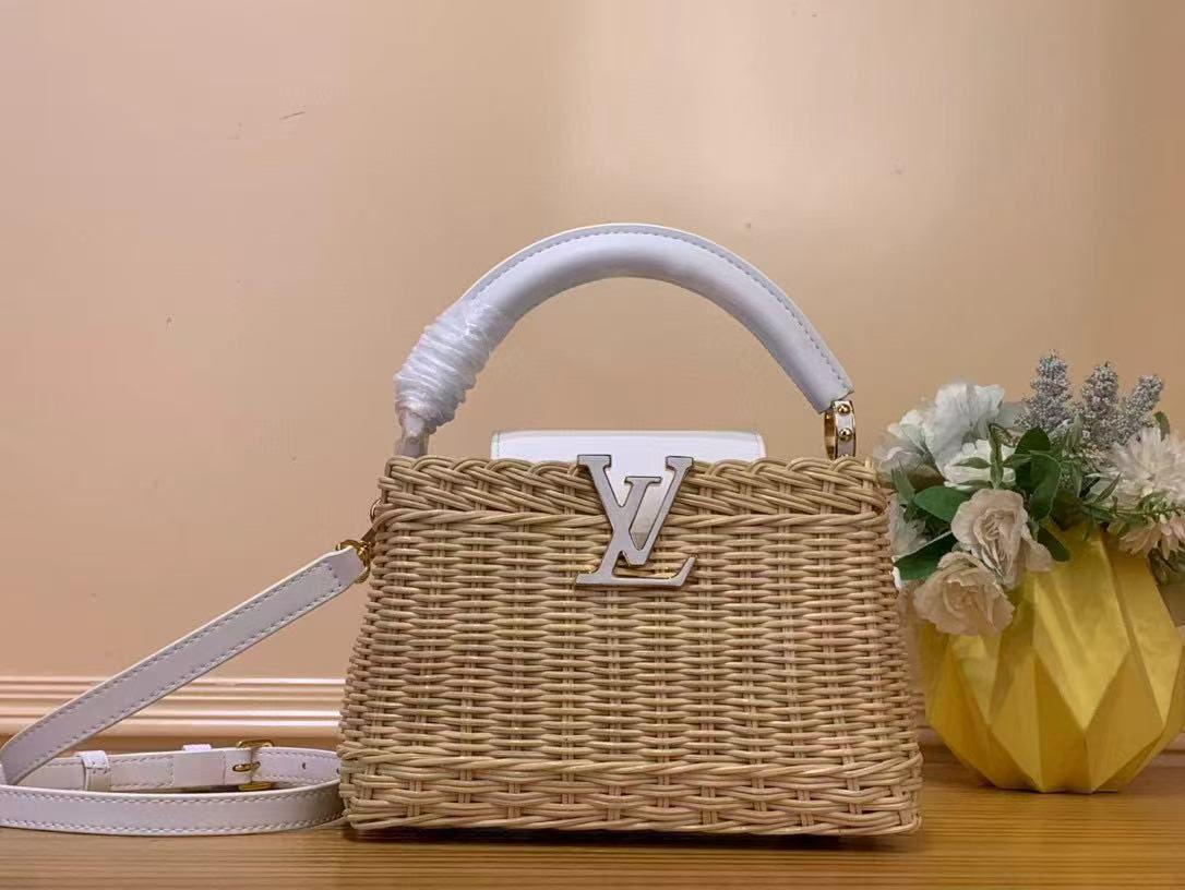 Ladies L*vi   Bags