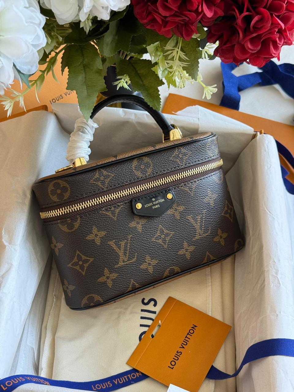 Ladies L*vi   Bags
