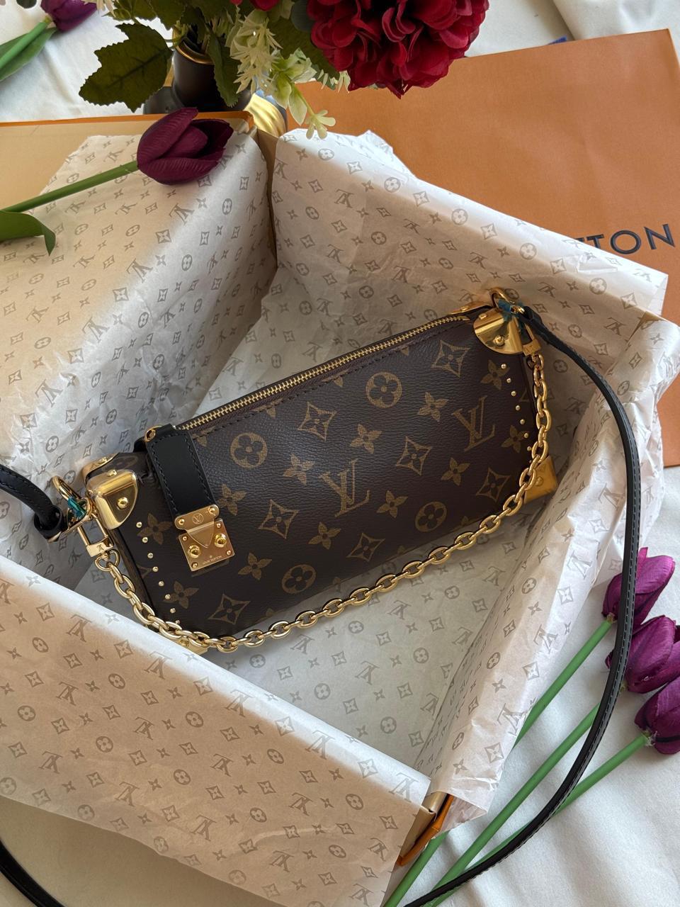 Ladies L*vi   Bags