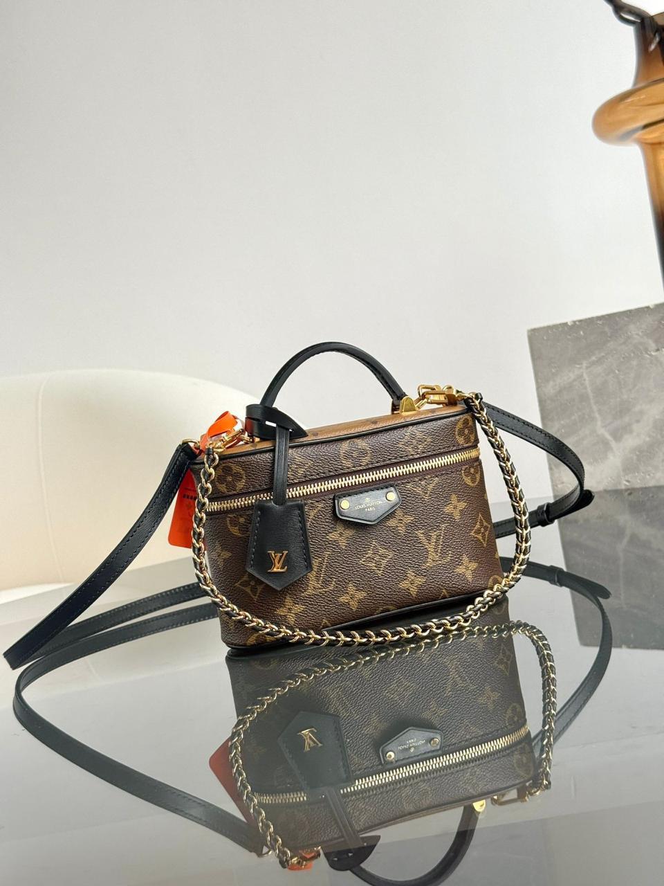 Ladies L*vi   Bags