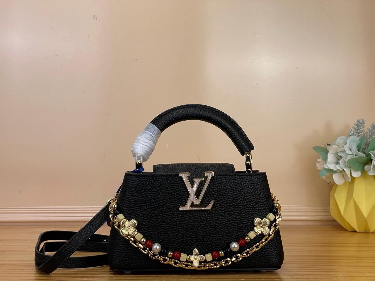 Ladies L*vi   Bags