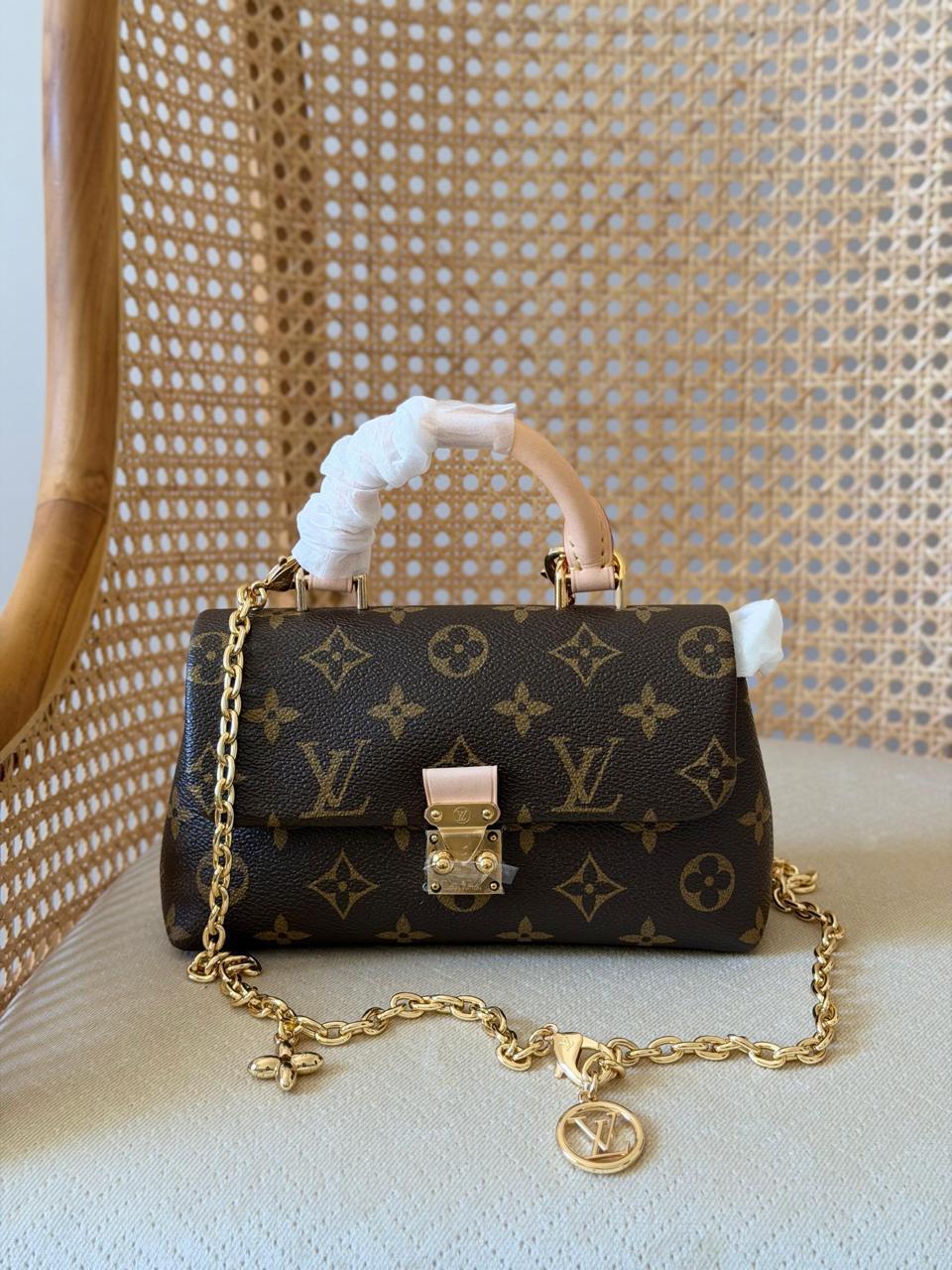 Ladies L*vi   Bags