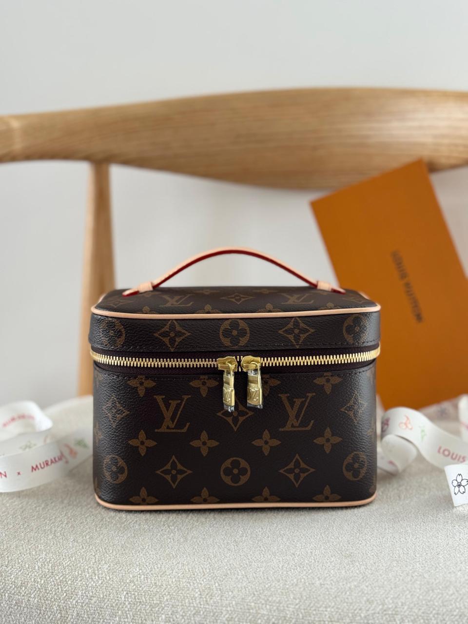 Ladies L*vi   Bags