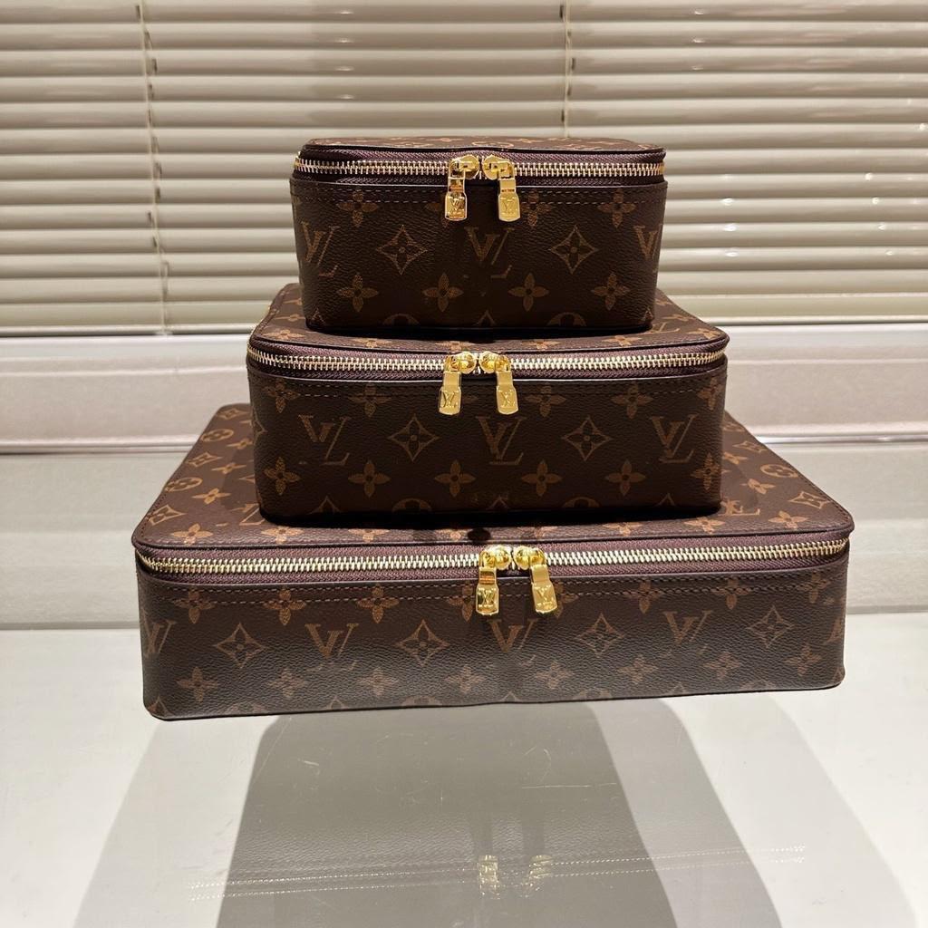 Ladies L*vi   Bags