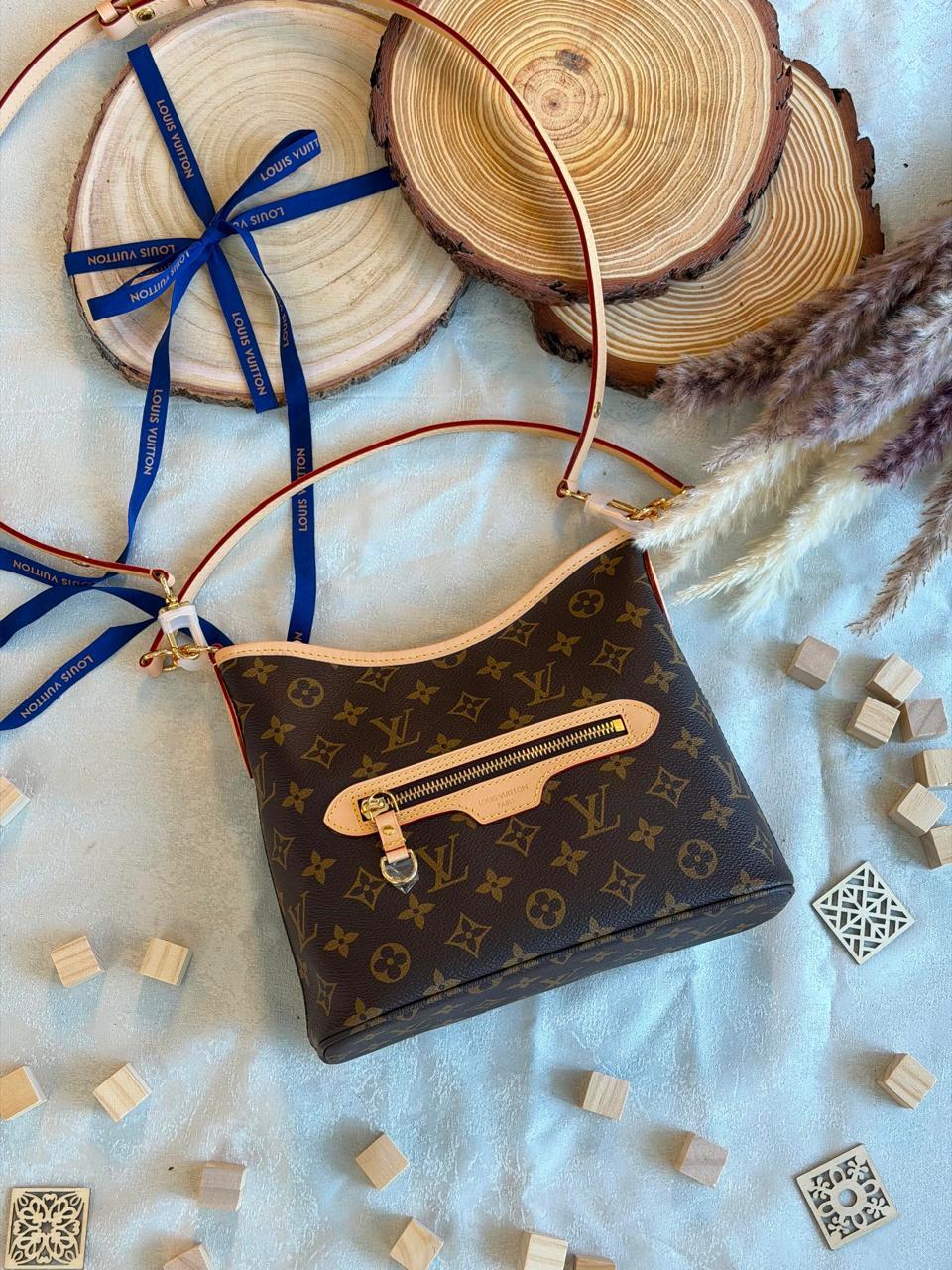 Ladies L*vi   Bags