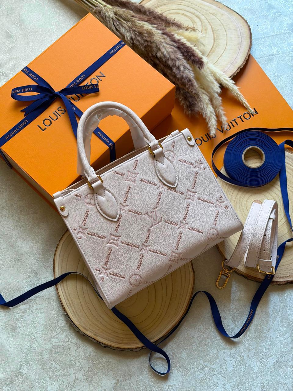 Ladies L*vi   Bags