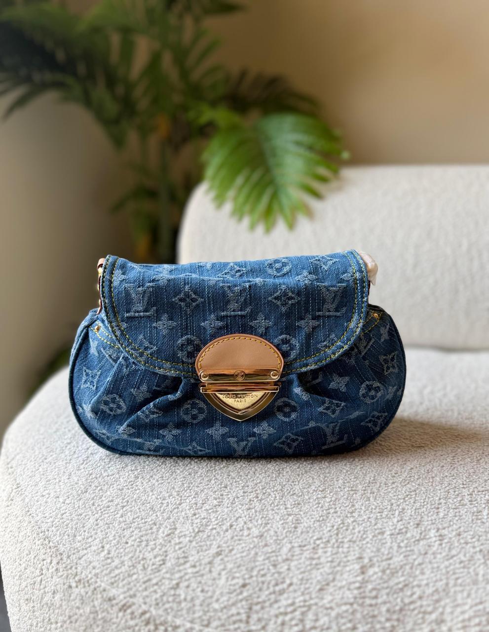 Ladies L*vi   Bags
