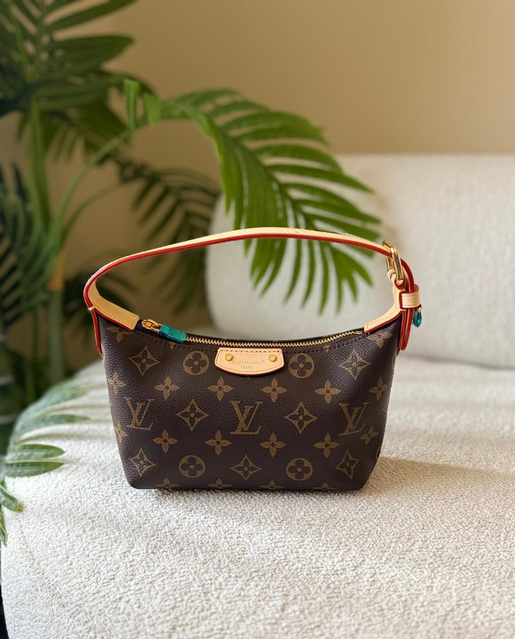 Ladies L*vi   Bags