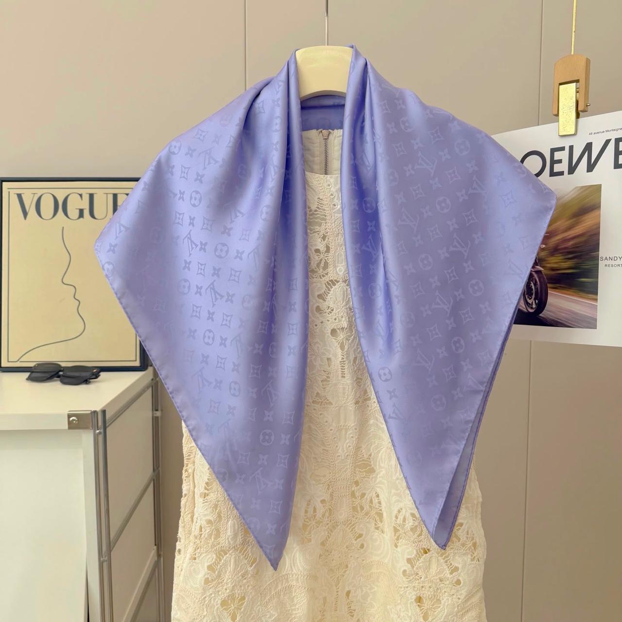 Ladies scarf