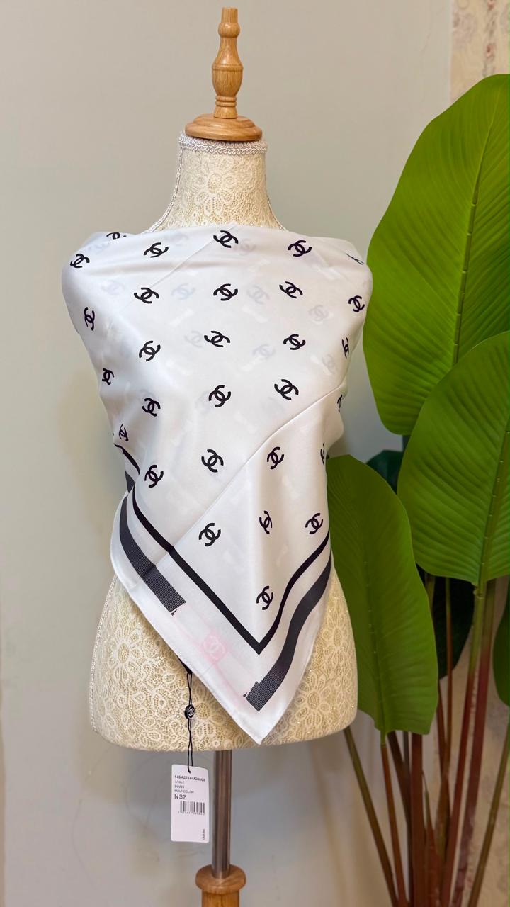Ladies scarf