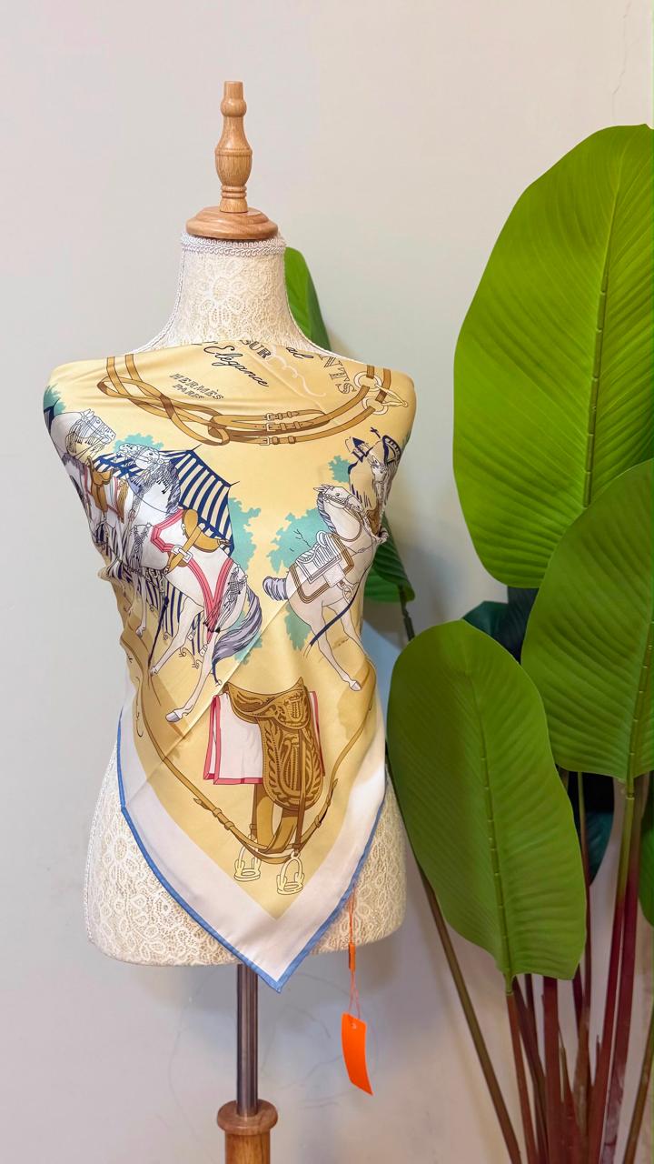 Ladies scarf