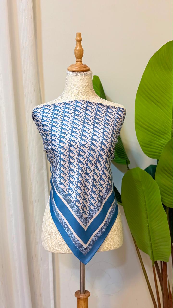 Ladies scarf