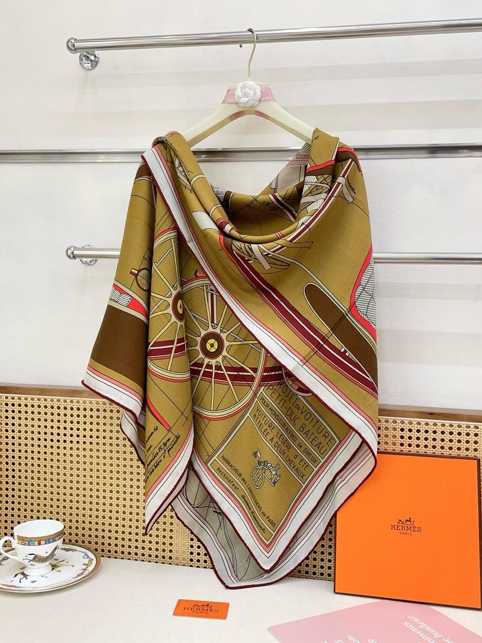 Ladies scarf