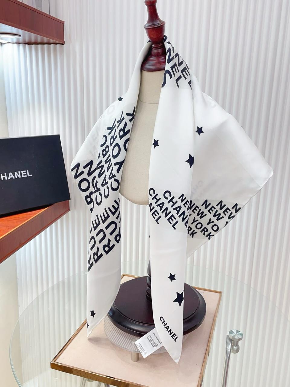 Ladies scarf