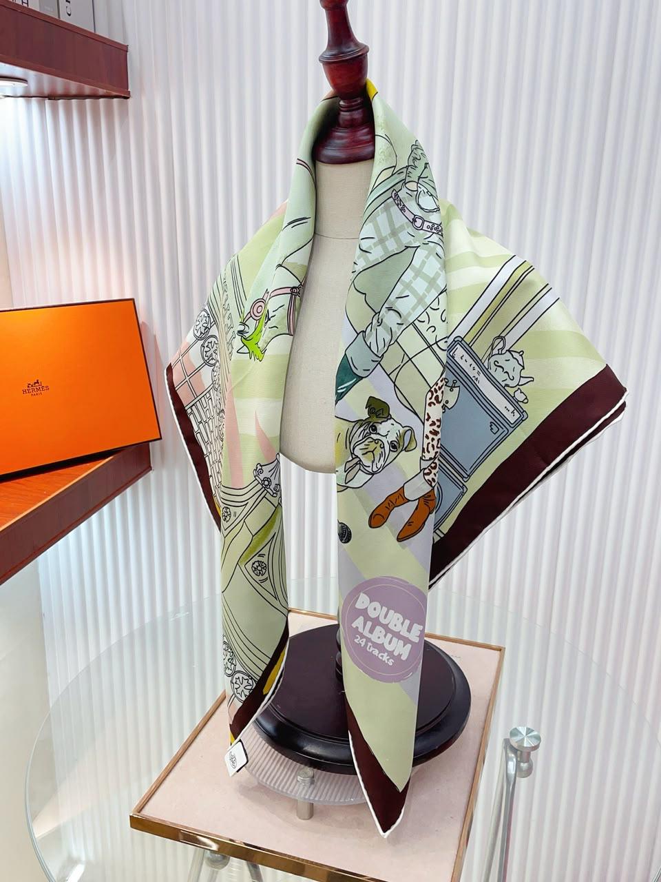 Ladies scarf
