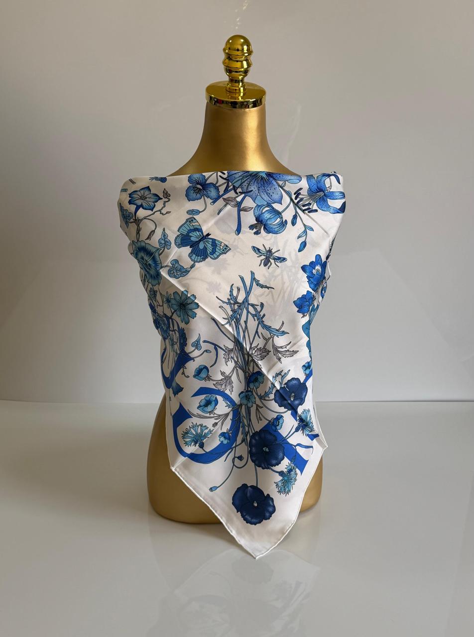 Ladies scarf