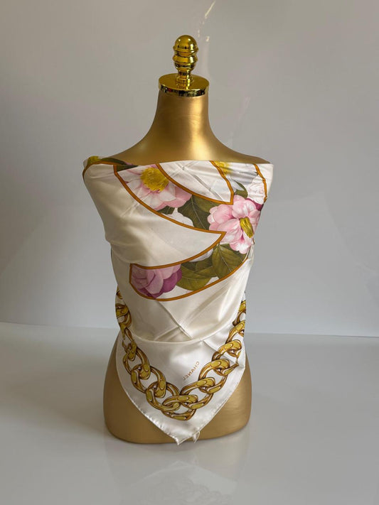 Ladies scarf