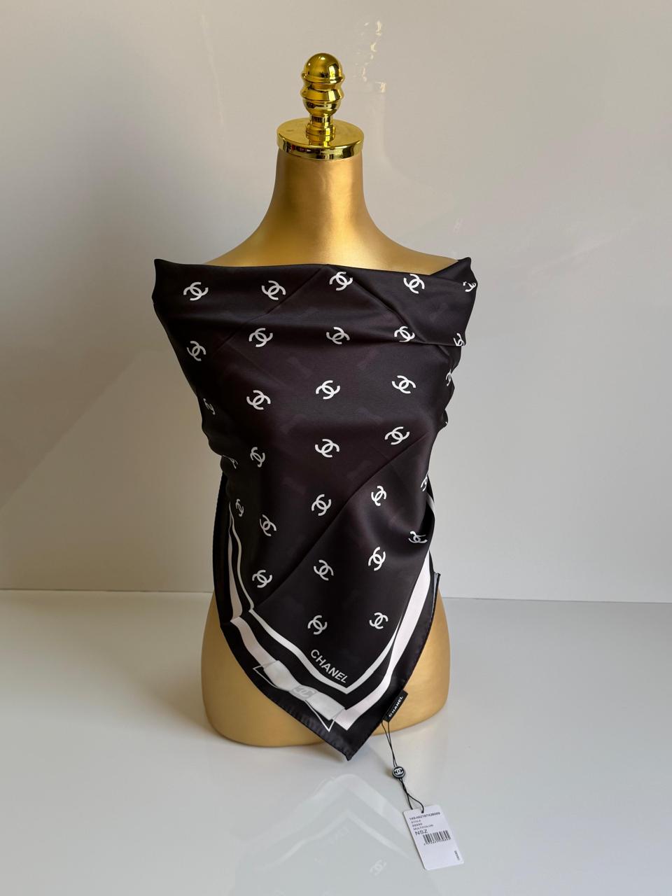 Ladies scarf