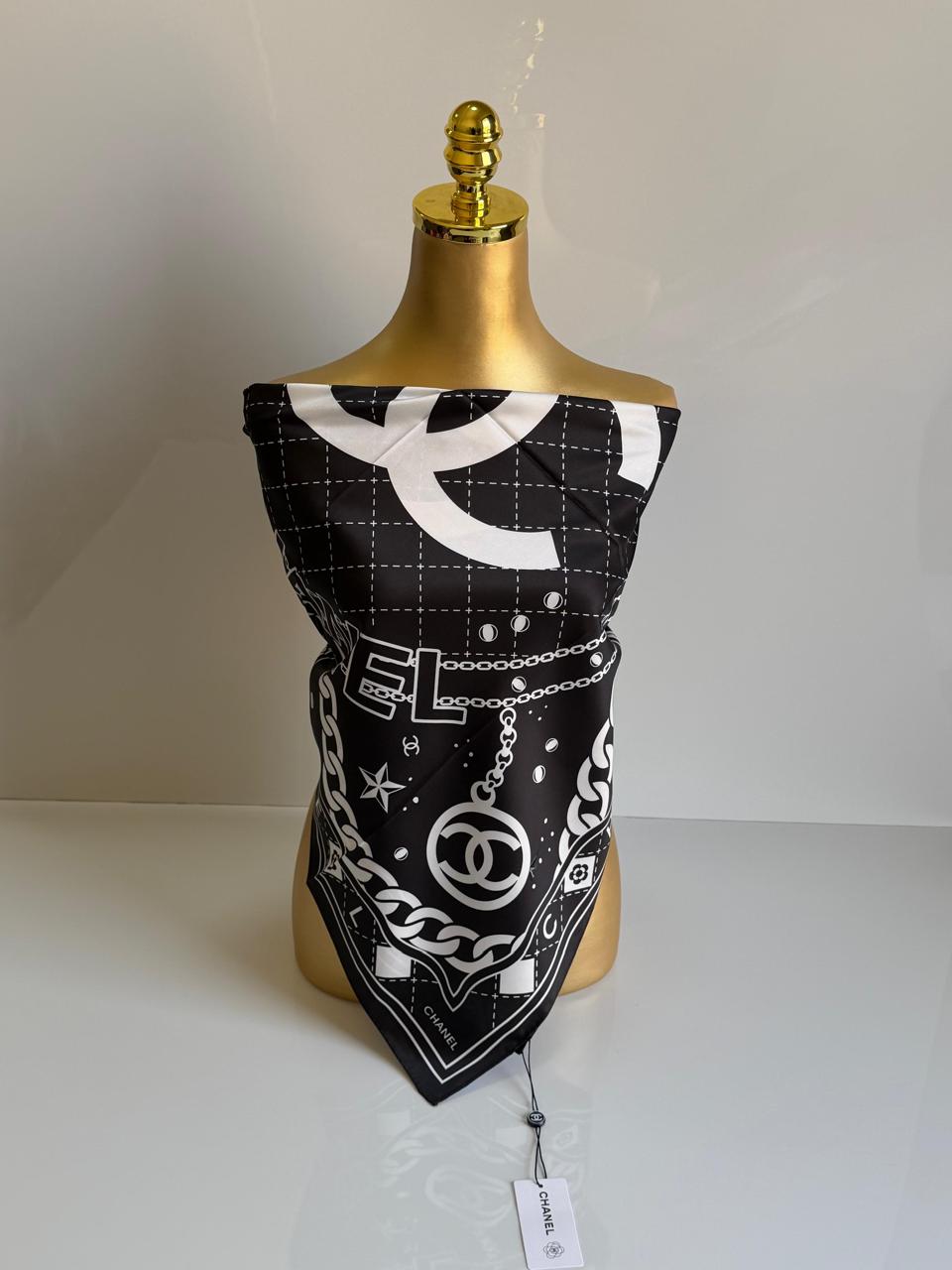 Ladies scarf