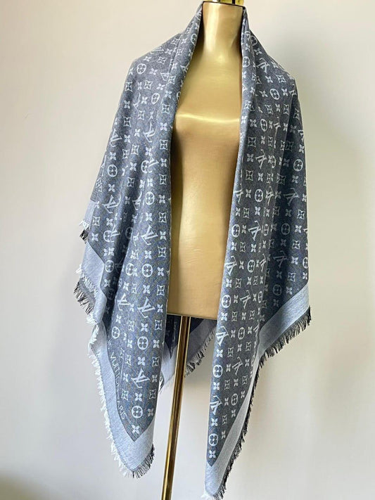 Ladies scarf