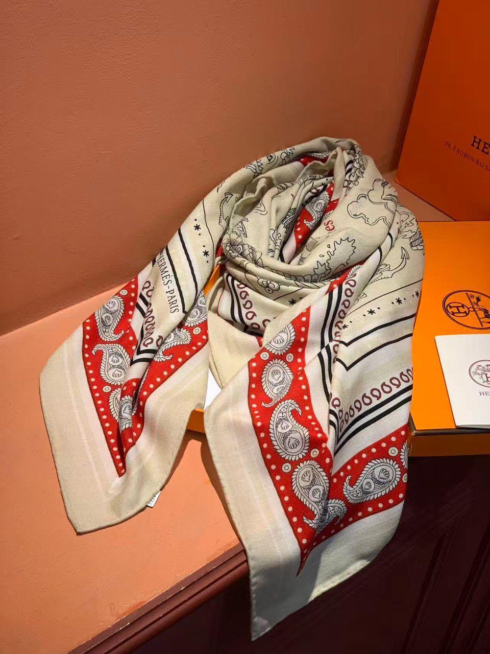 Ladies scarf