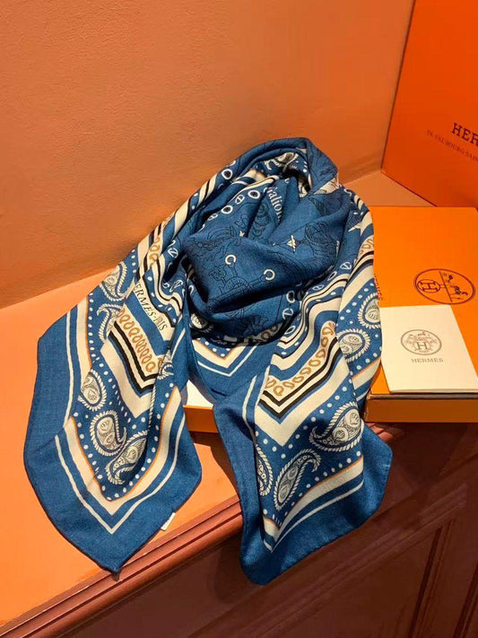 Ladies scarf