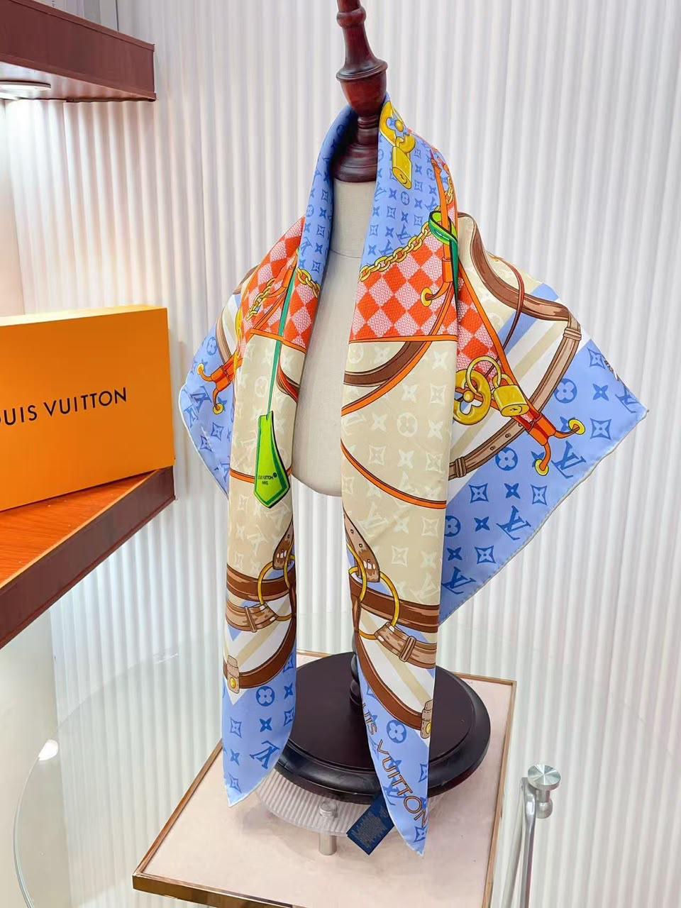 Ladies scarf