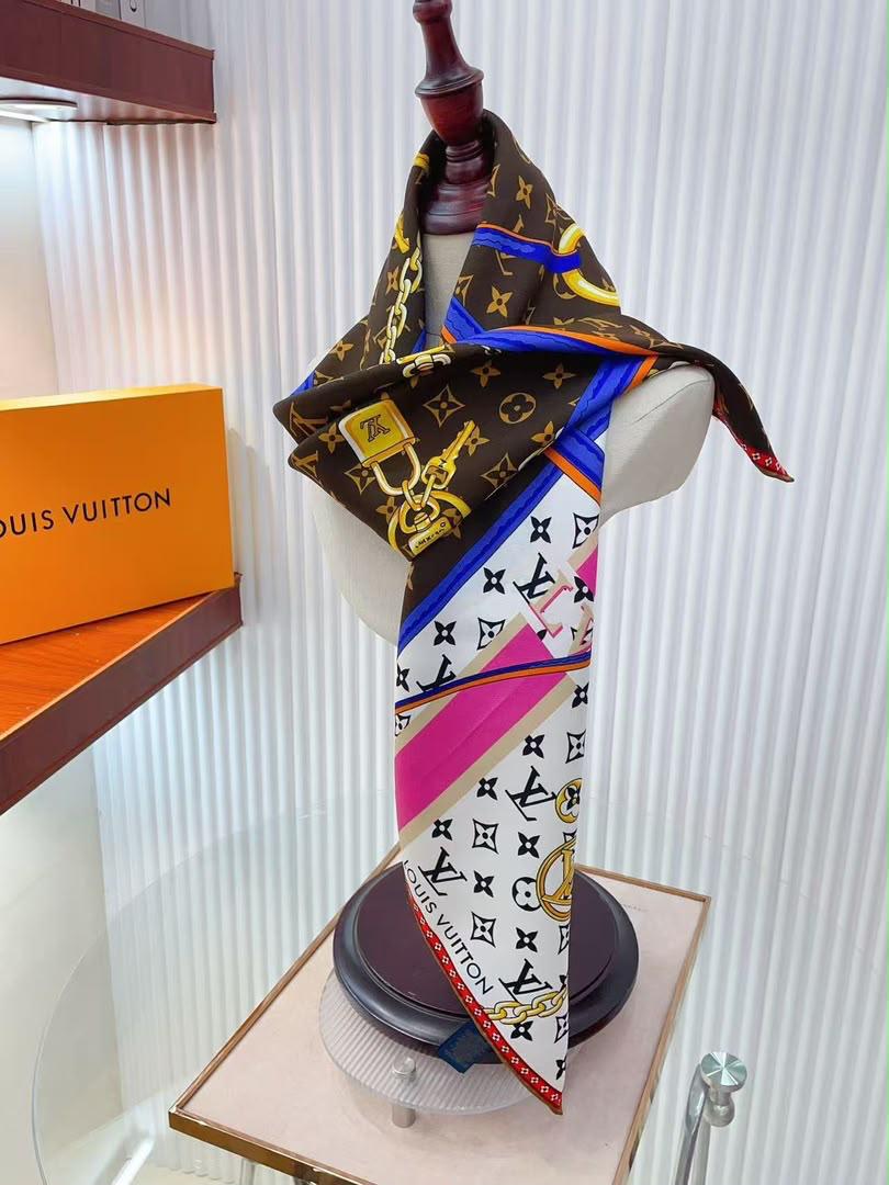 Ladies scarf