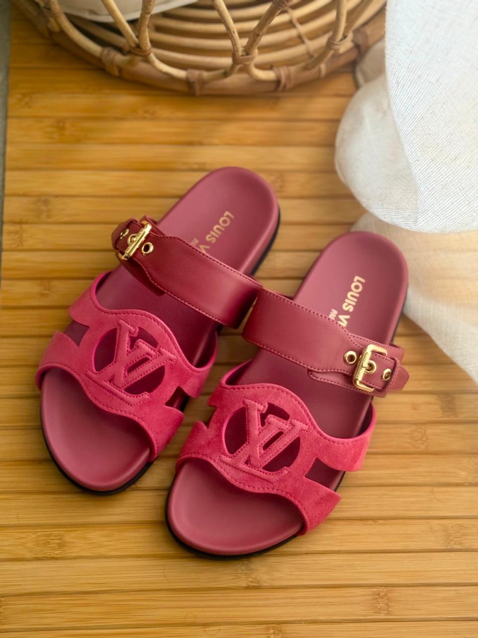 Ladies flats