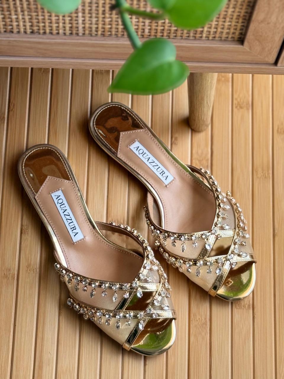 Ladies flats