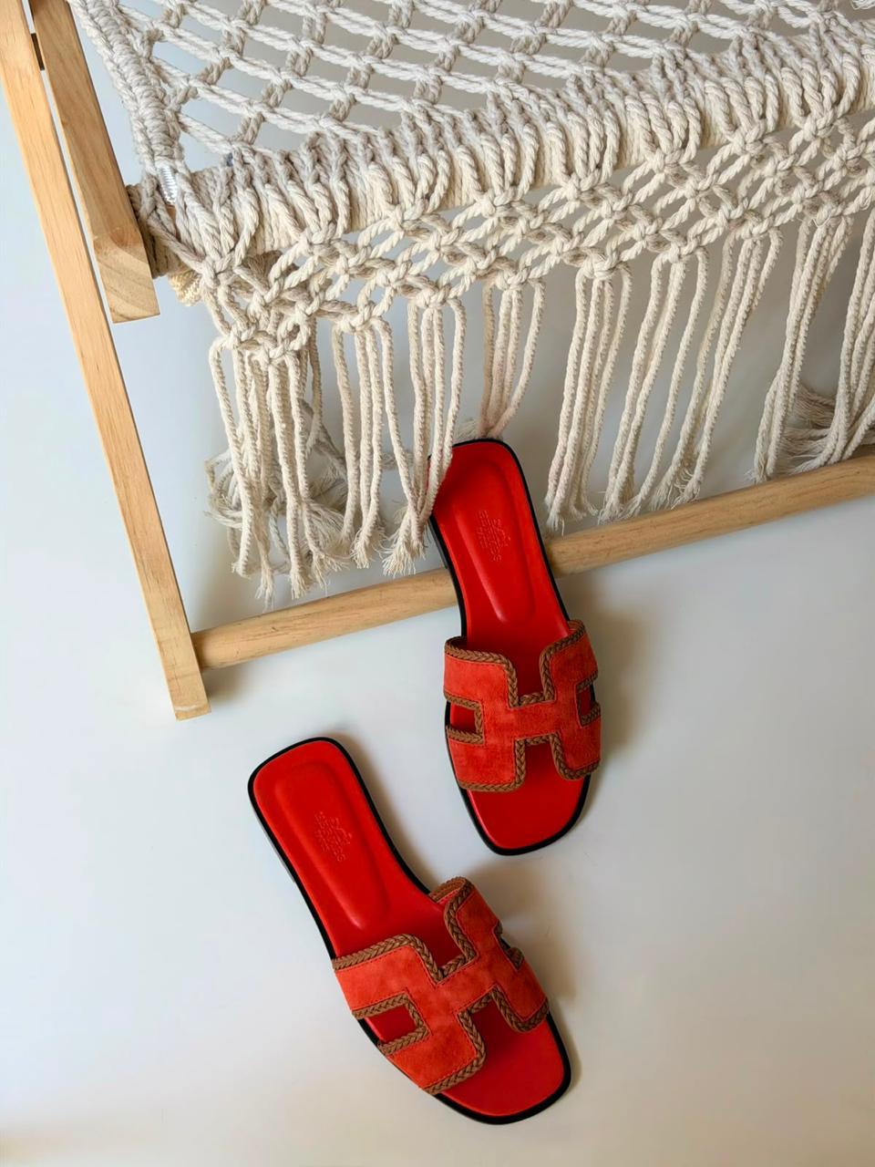 Ladies flats