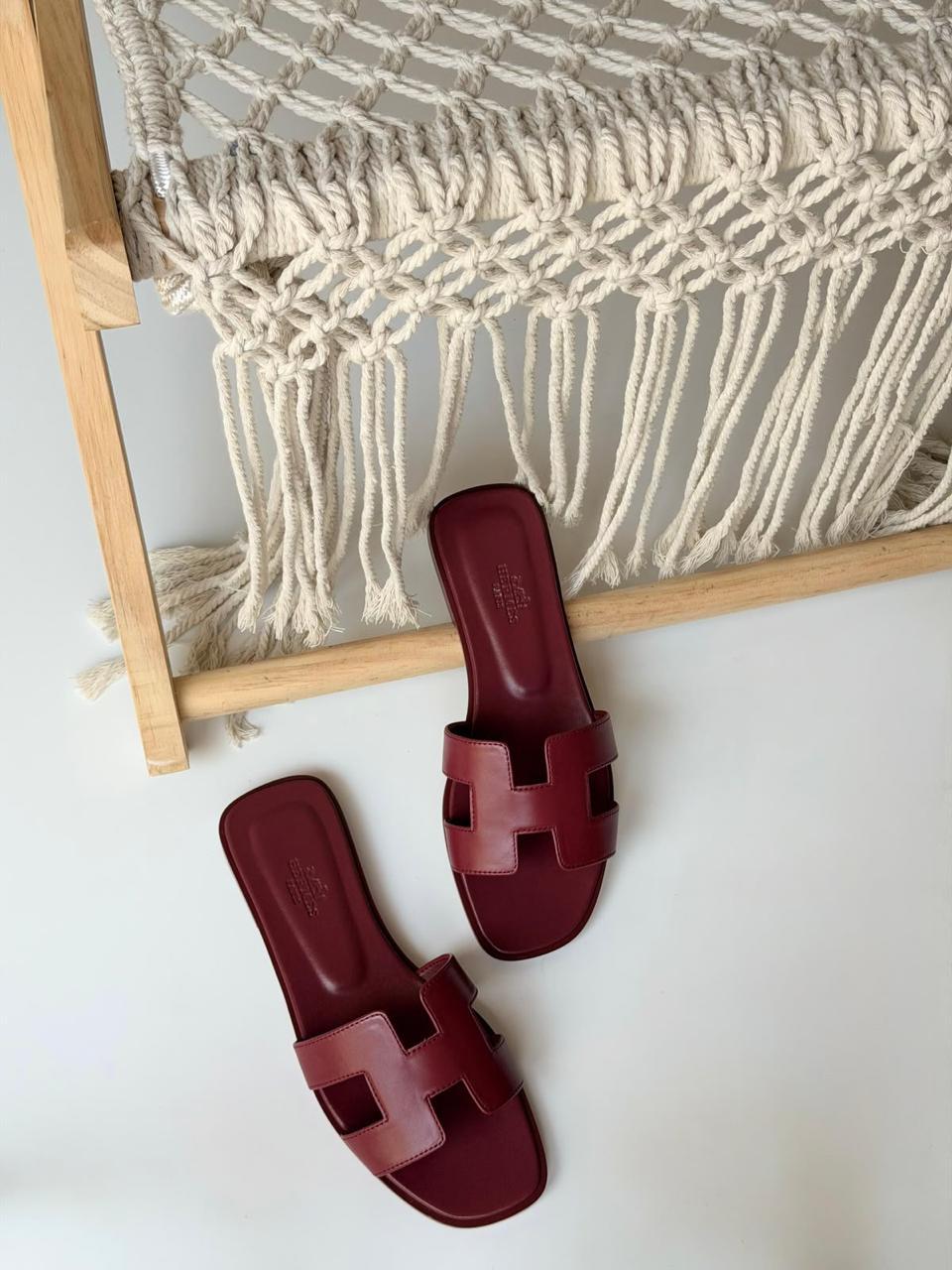Ladies flats