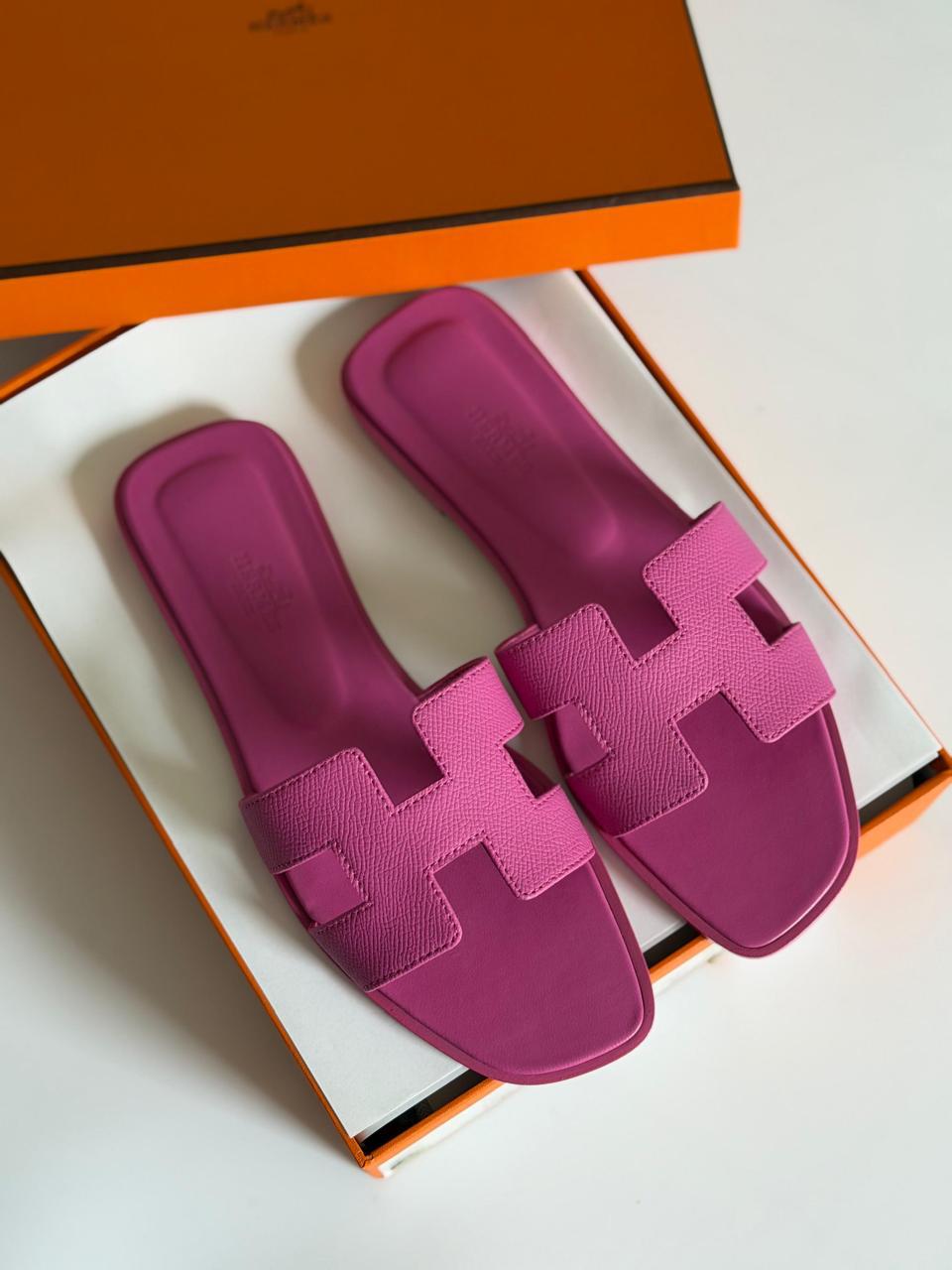 Ladies flats