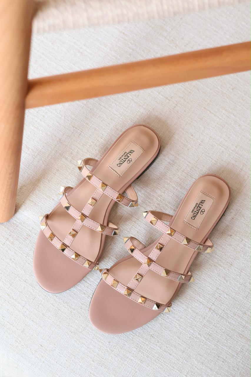 Ladies flats