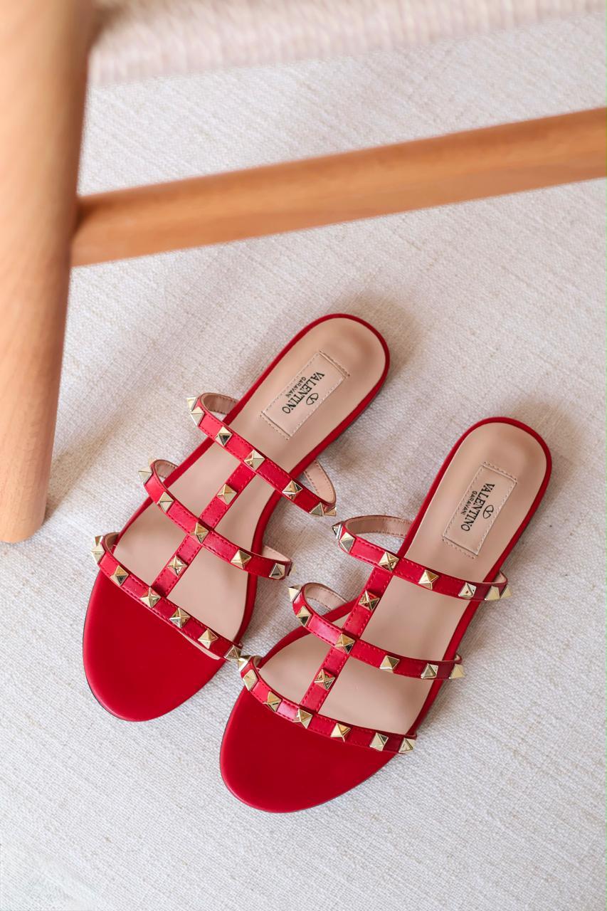 Ladies flats