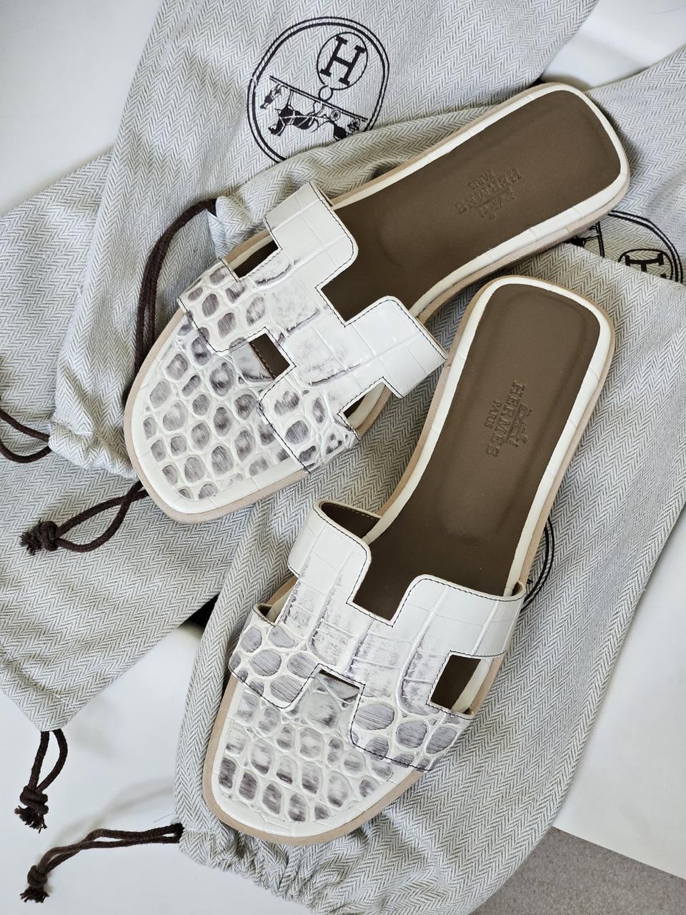 Ladies flats
