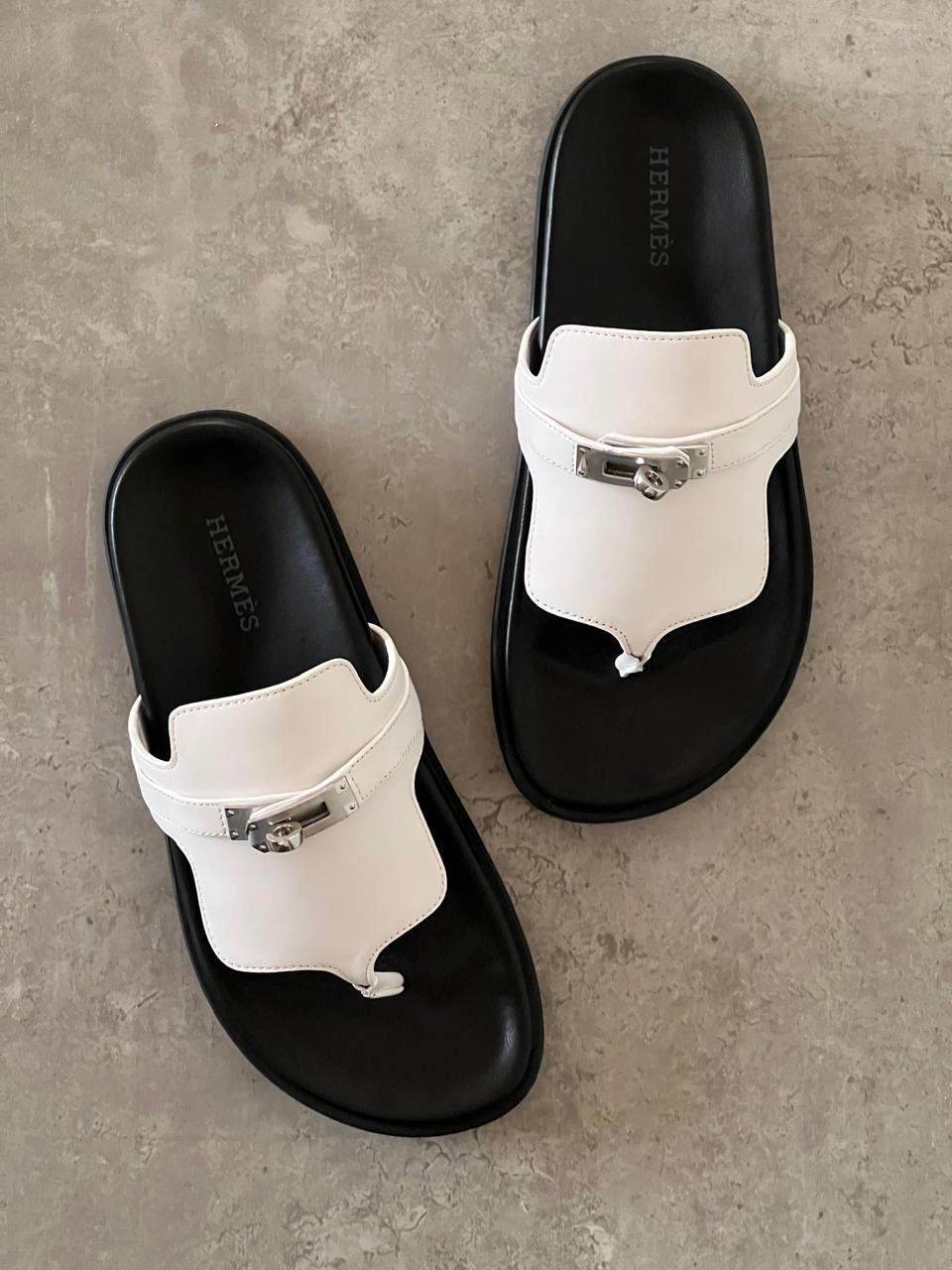 Ladies flats